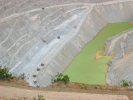 PICTURES/Bagdad Copper Mine/t_Trucks in pit 1.jpg